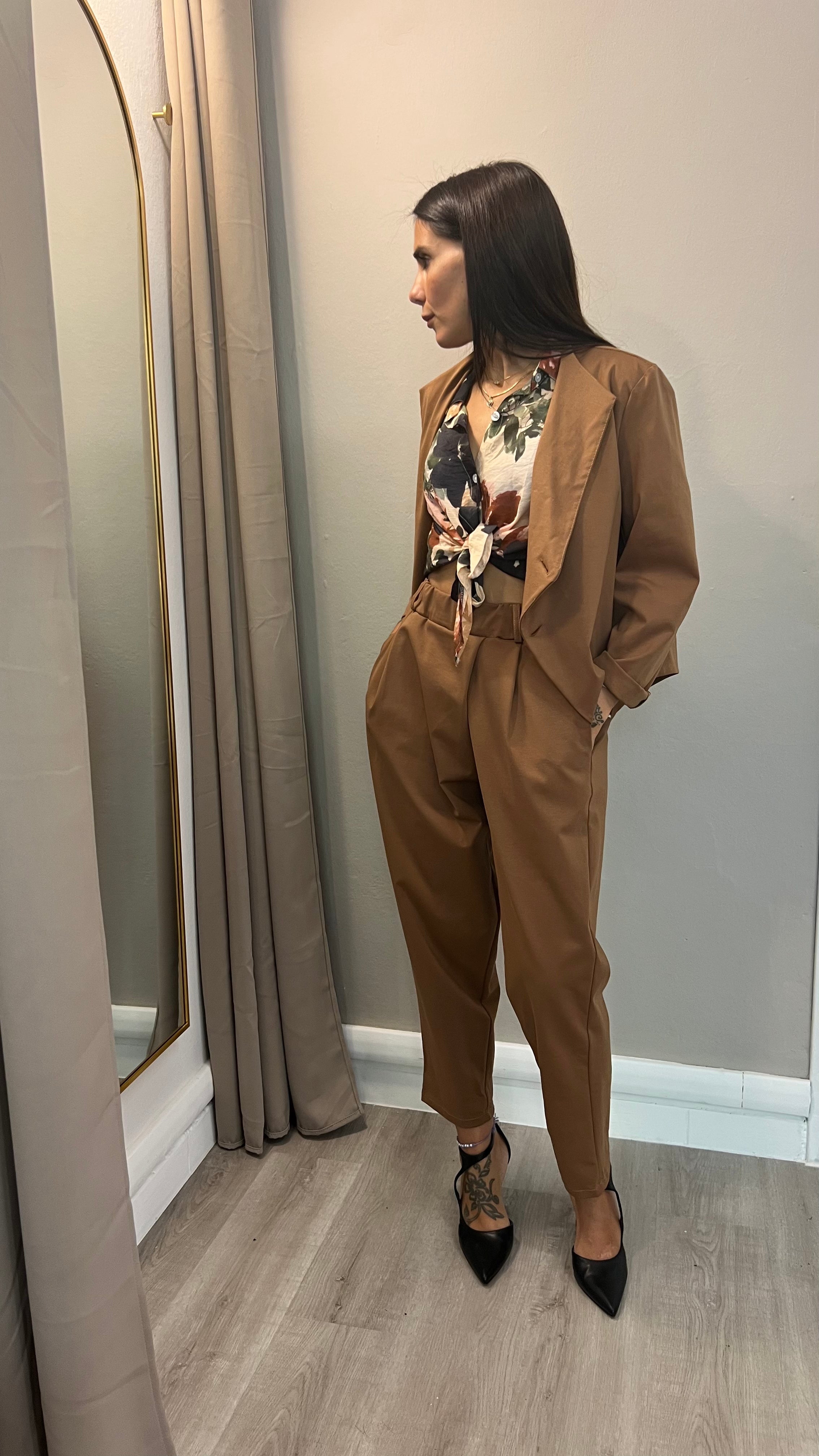 Pantalone asimmetrico