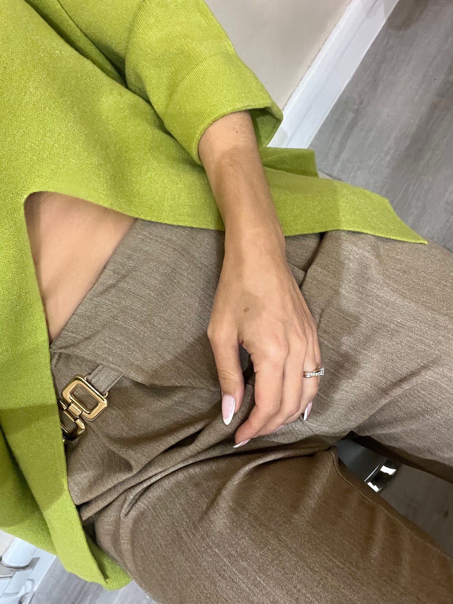 Pantalone Intro