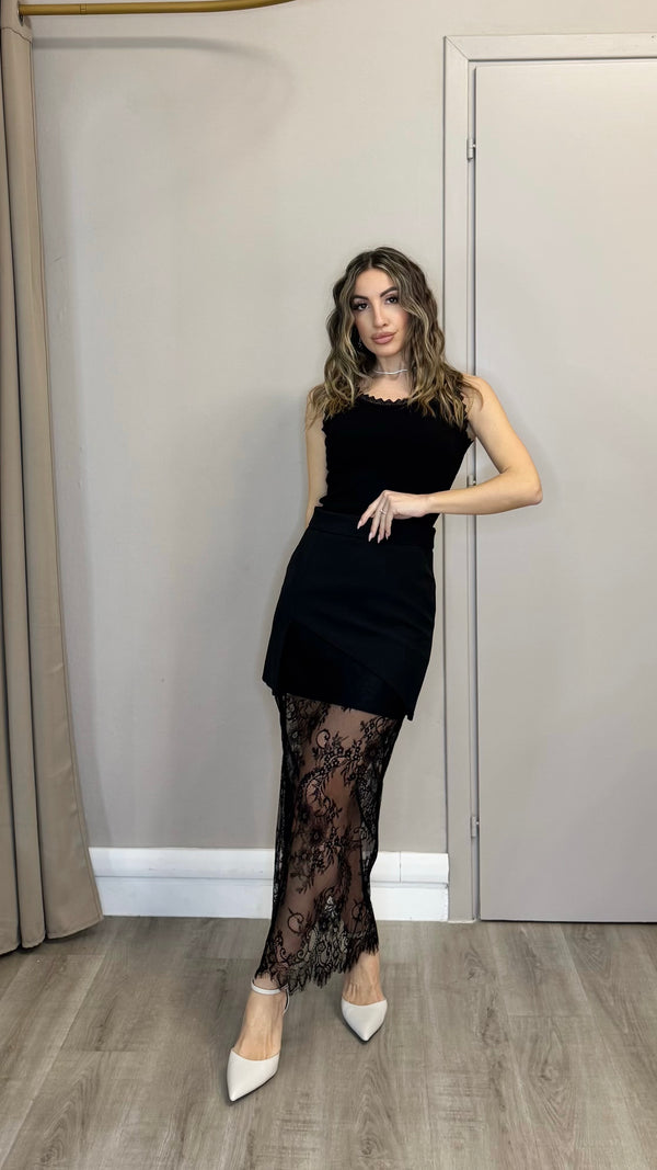 Gonna Lace