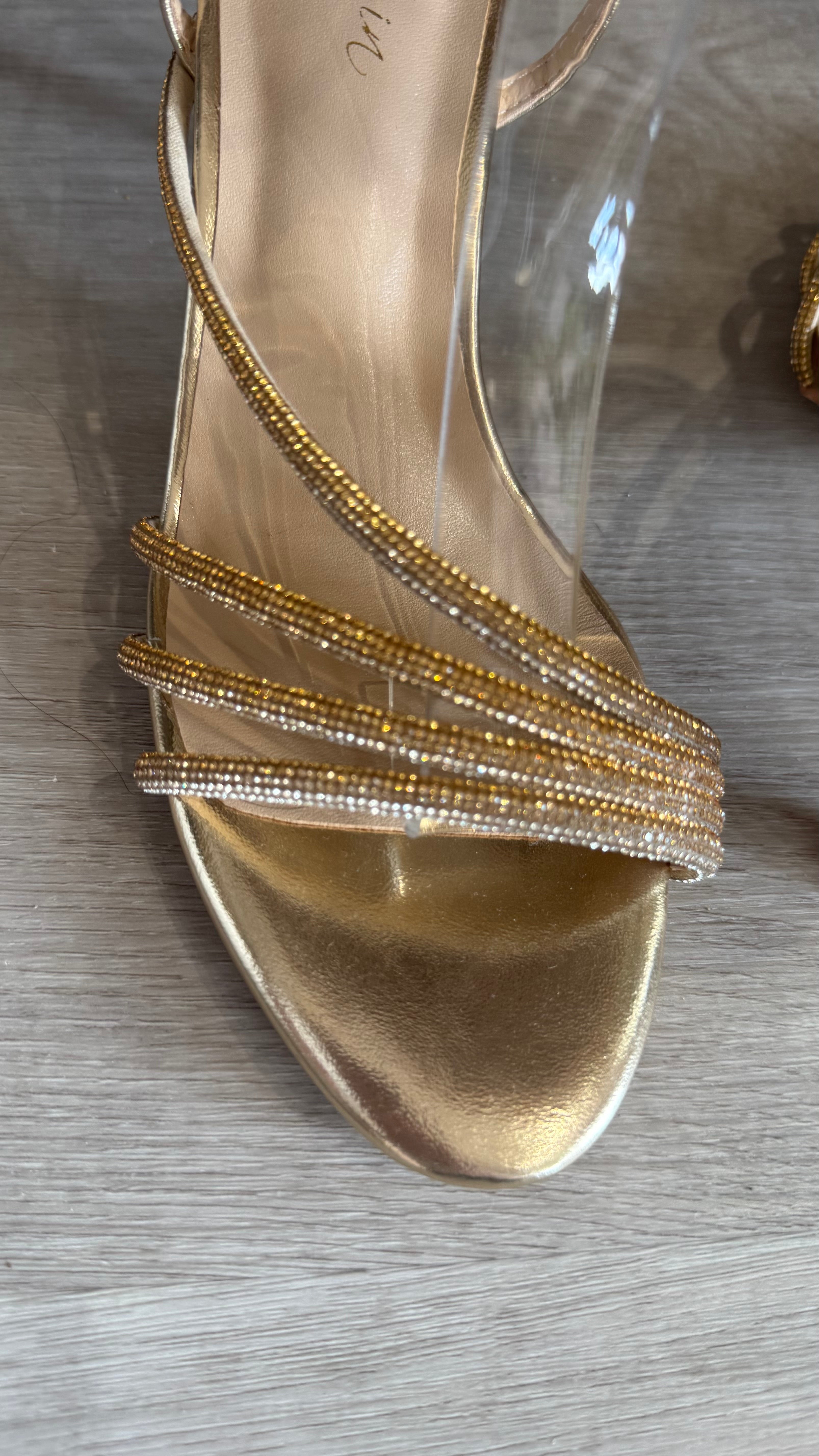 Sandalo Cris laminato pelle