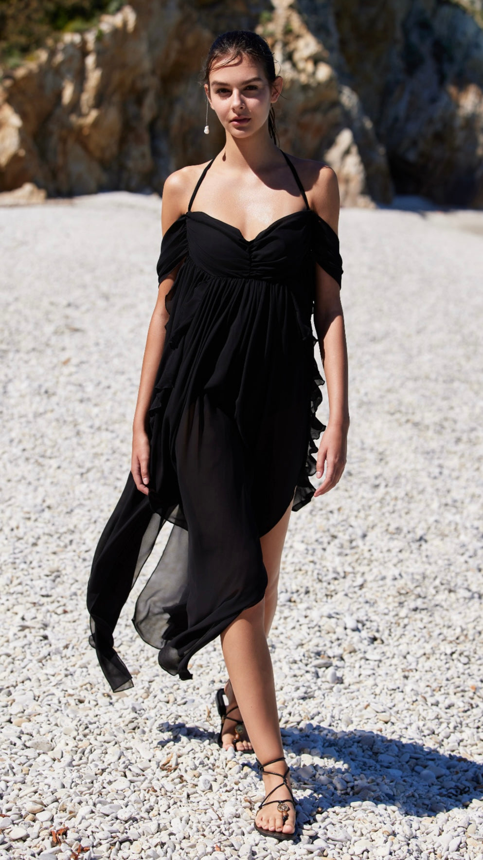 Dress Noir Ruffle ELEH