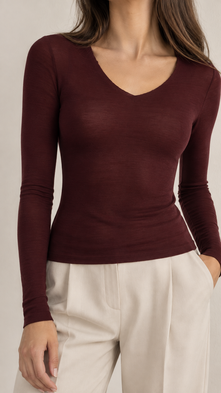 Maglia Scollo a V in Modal Ultralight con Cashmere
